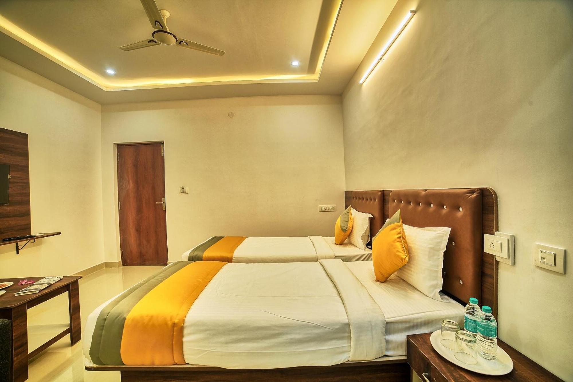 Visa Inn Hotel 4Kms From Airport L Free Airport Pickup & Drop 24X7 Devanahalli 외부 사진